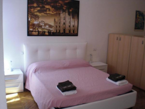 Гостиница Flat in Milan 1  Милан